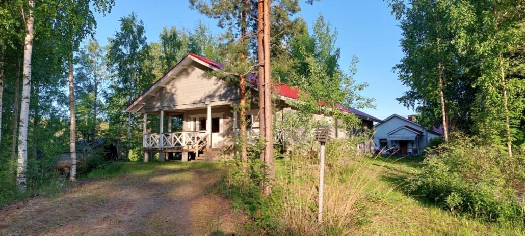 Pulla Karvisen Maatilamatkailussa Ruokola Dış mekan fotoğraf
